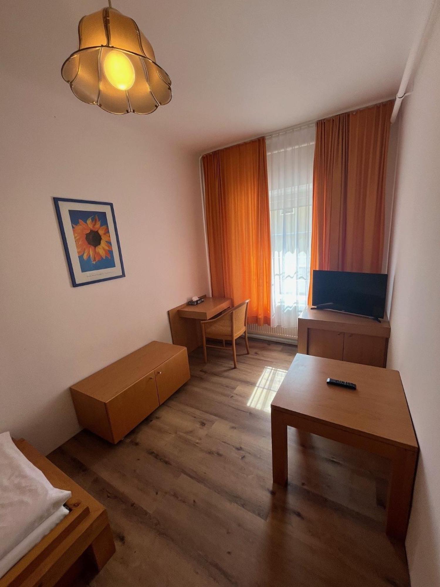 City Hotel Post 16 Braunau am Inn Exterior photo